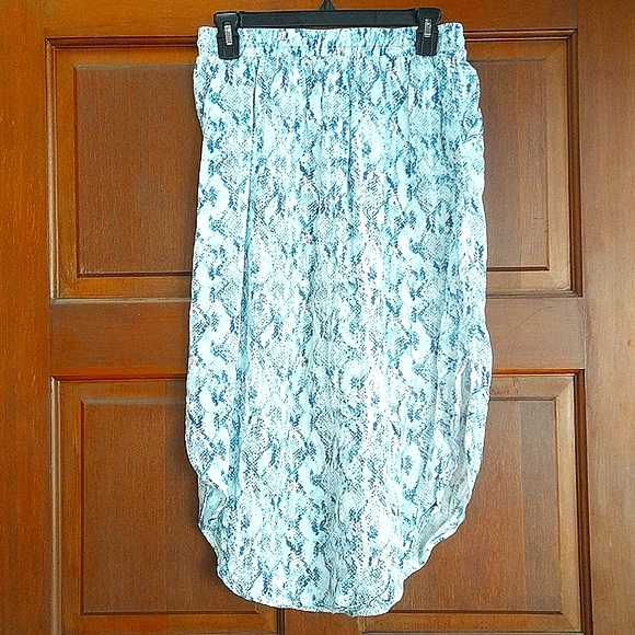 🐍Snake pattern skirt, size S - Picture 4 of 5